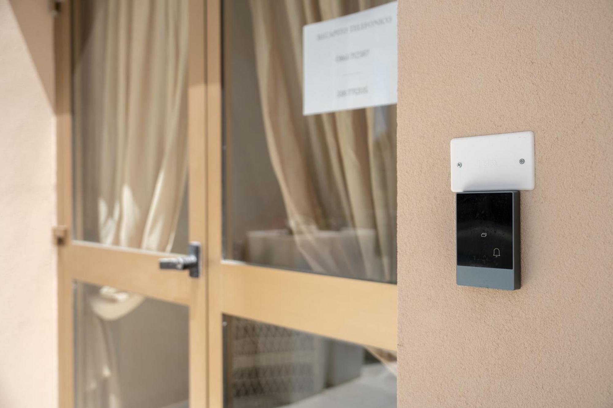Hotel Petite Fleur Alba Adriatica Ngoại thất bức ảnh